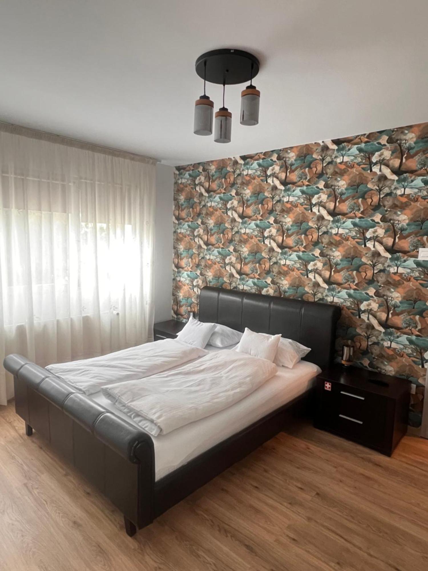 Xili'S Relax And Chill Apartment, Netflix, Peaceful Location In Брашов Экстерьер фото
