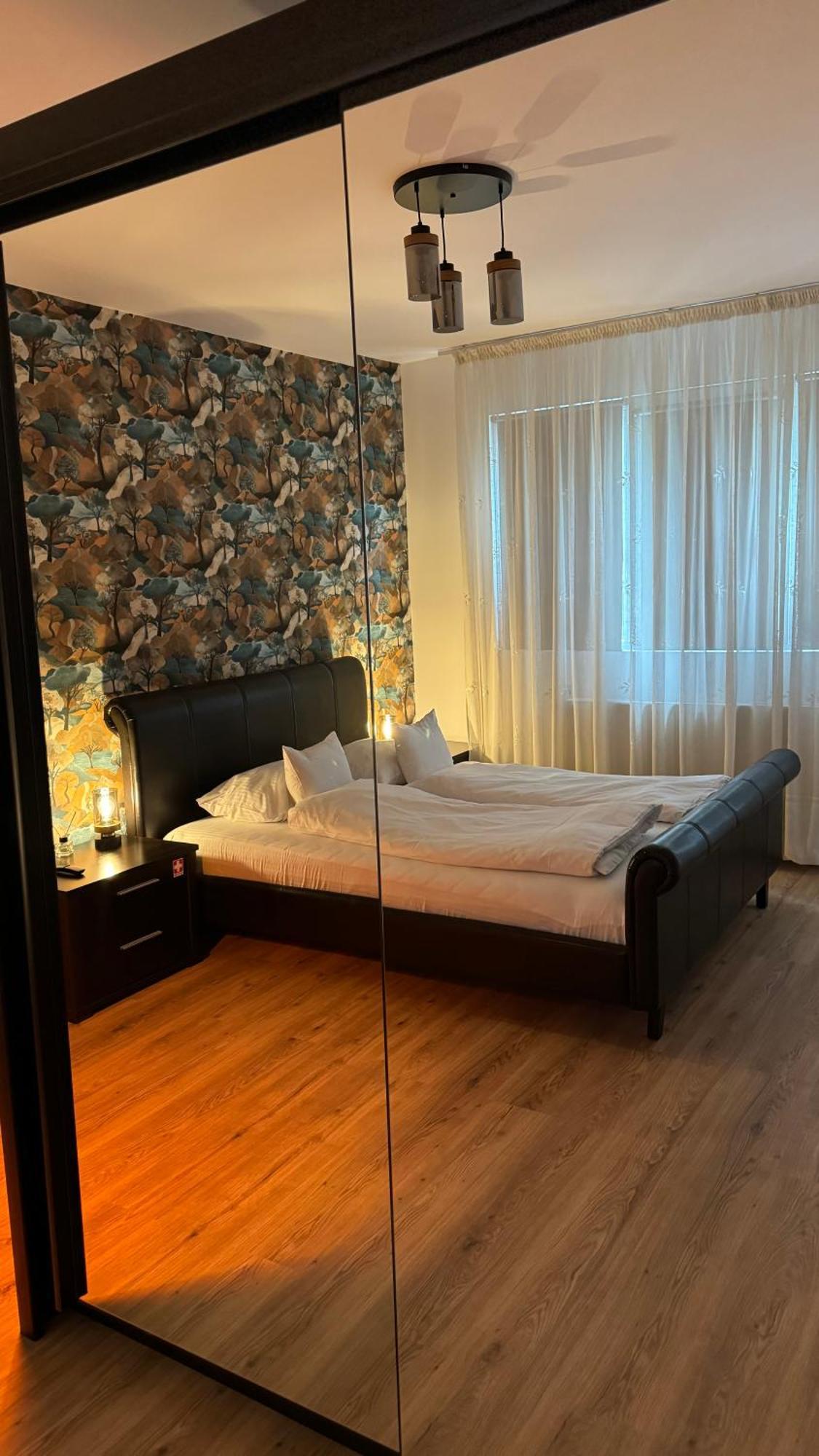 Xili'S Relax And Chill Apartment, Netflix, Peaceful Location In Брашов Экстерьер фото